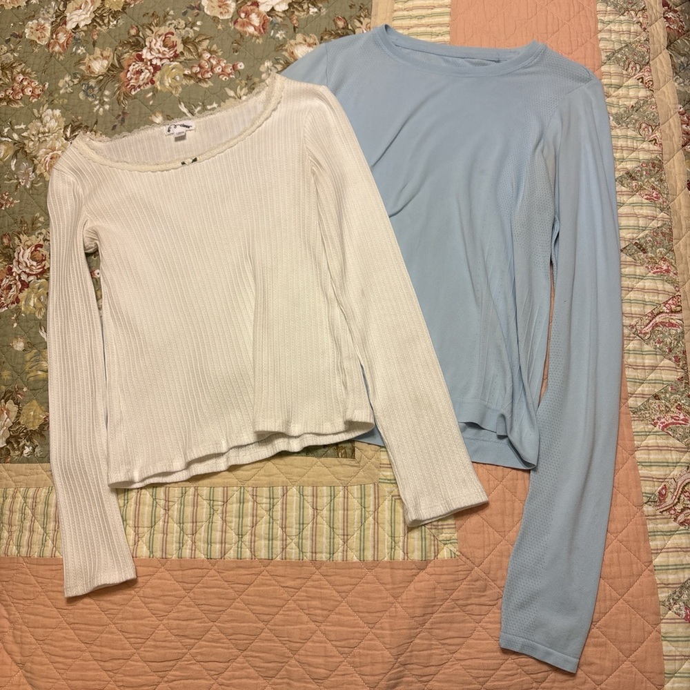 Women's White Ribbed and Blue Active Tops
